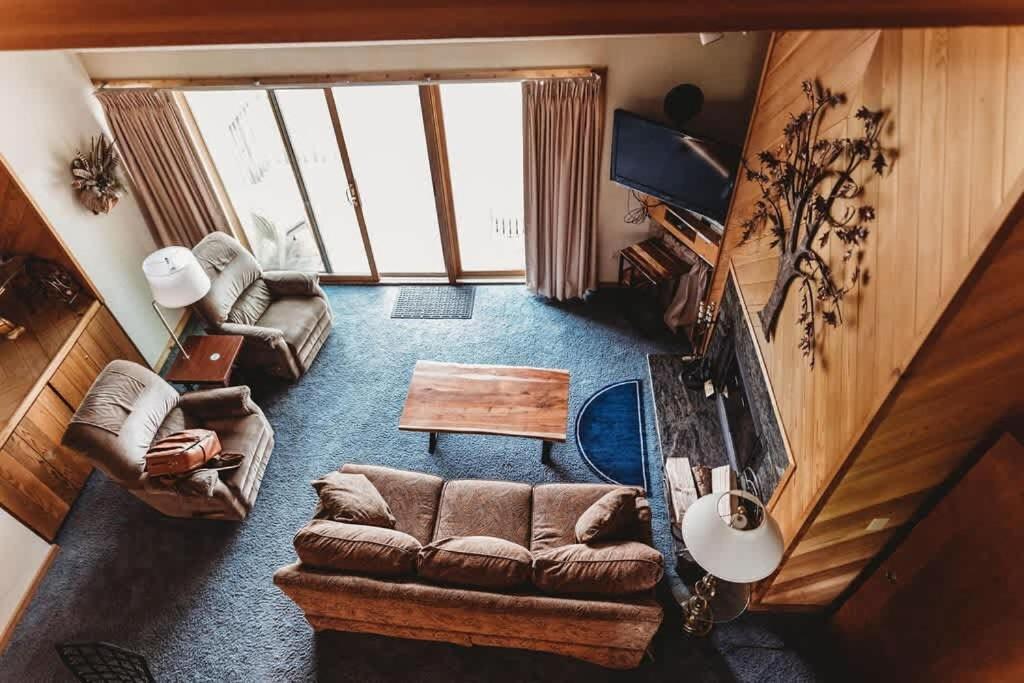 Top Floor Luxury, Sauna, Private Pool, Lake Bellaire Beach, 5 Beds, 4 Full Bath 외부 사진