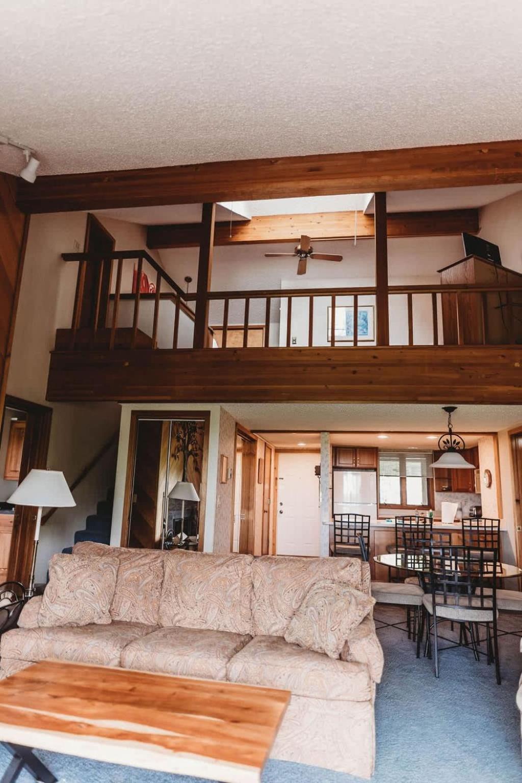 Top Floor Luxury, Sauna, Private Pool, Lake Bellaire Beach, 5 Beds, 4 Full Bath 외부 사진