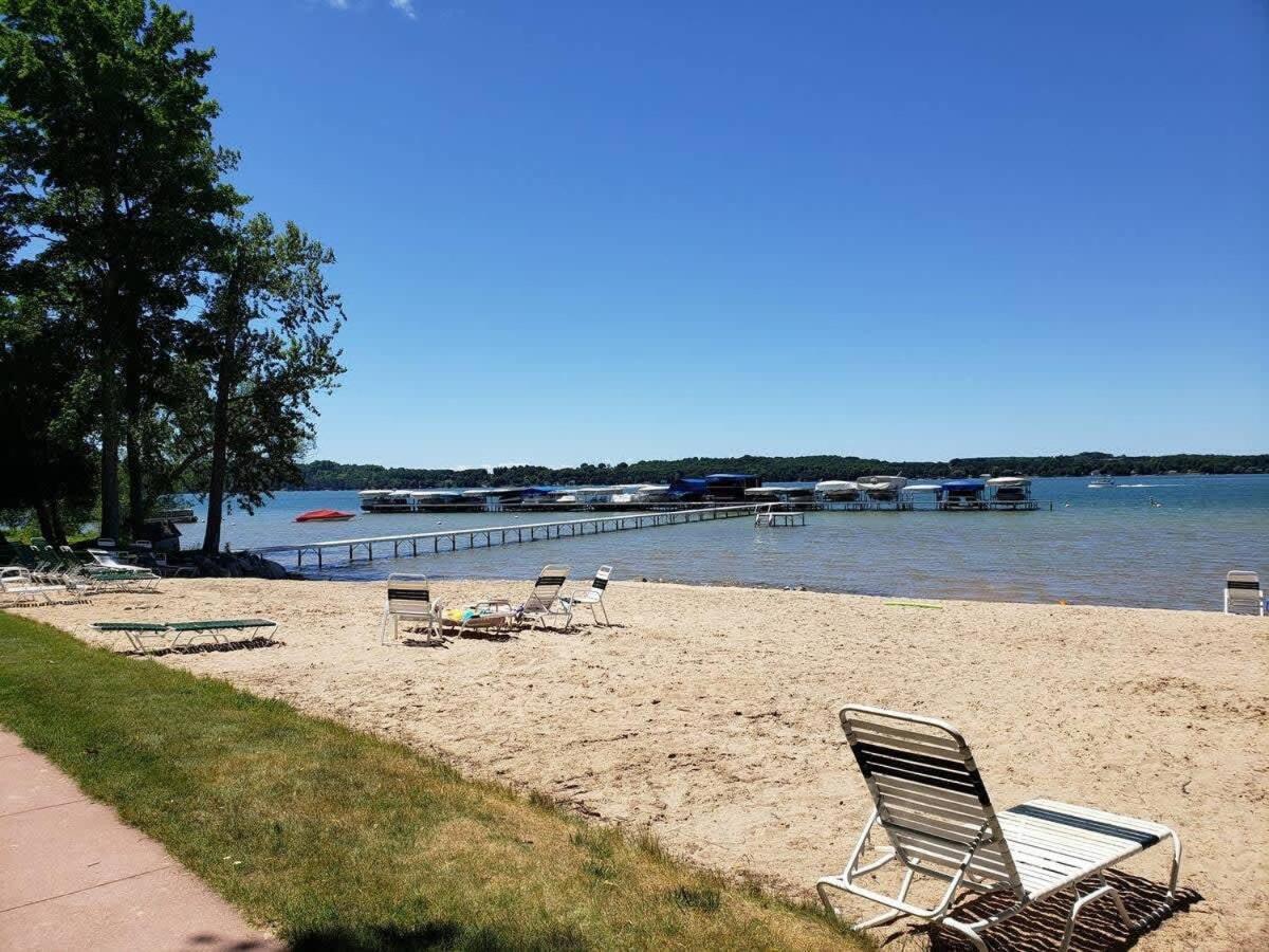 Top Floor Luxury, Sauna, Private Pool, Lake Bellaire Beach, 5 Beds, 4 Full Bath 외부 사진